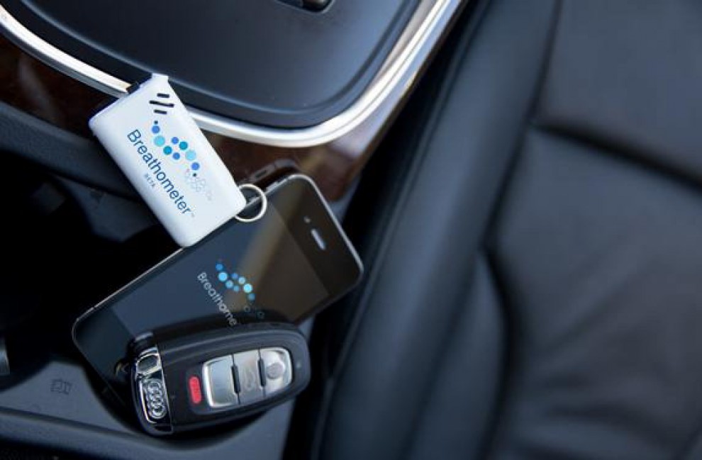 Breathometer, un etilometro nello smartphone