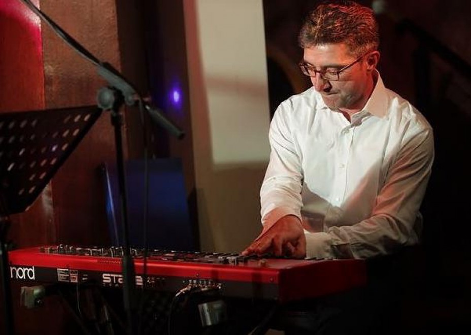I D2B in scena sul palco