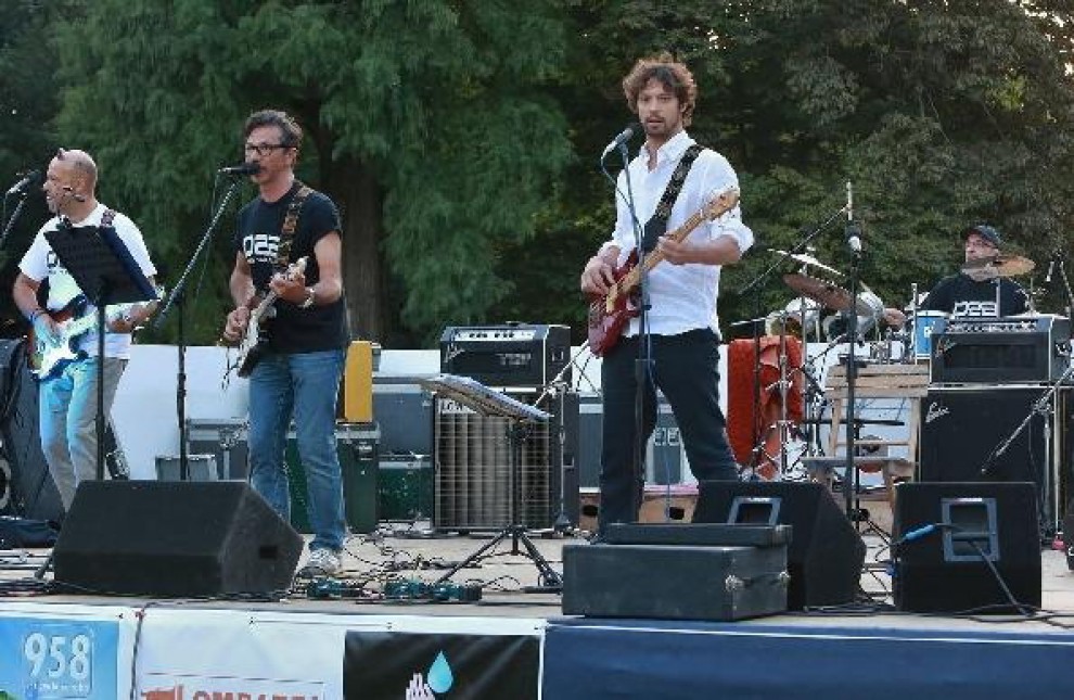 I D2B in scena sul palco